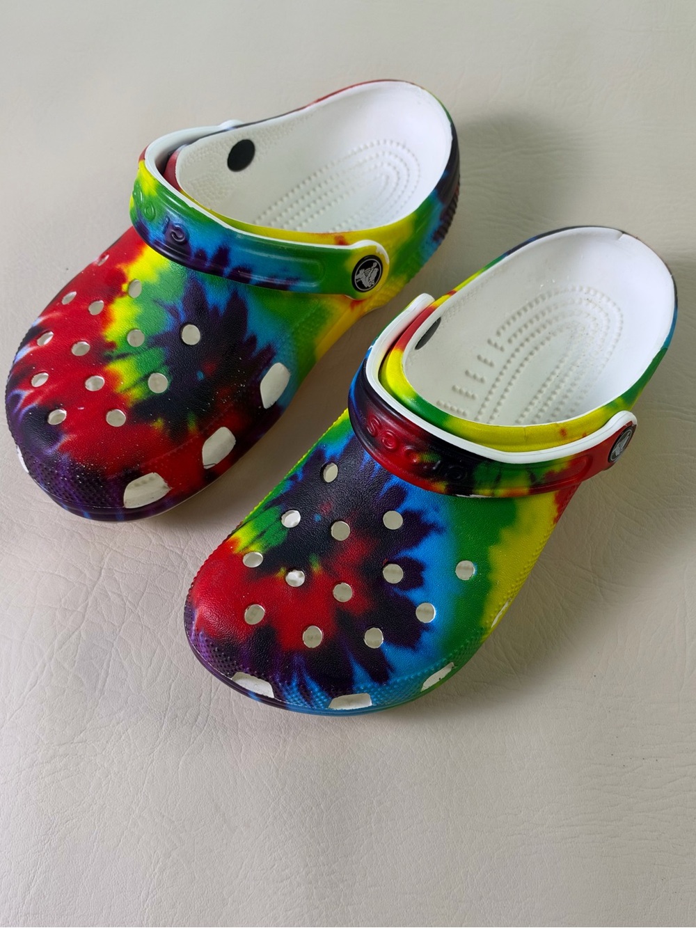 Crocs Tye Dye Size 7 women’s